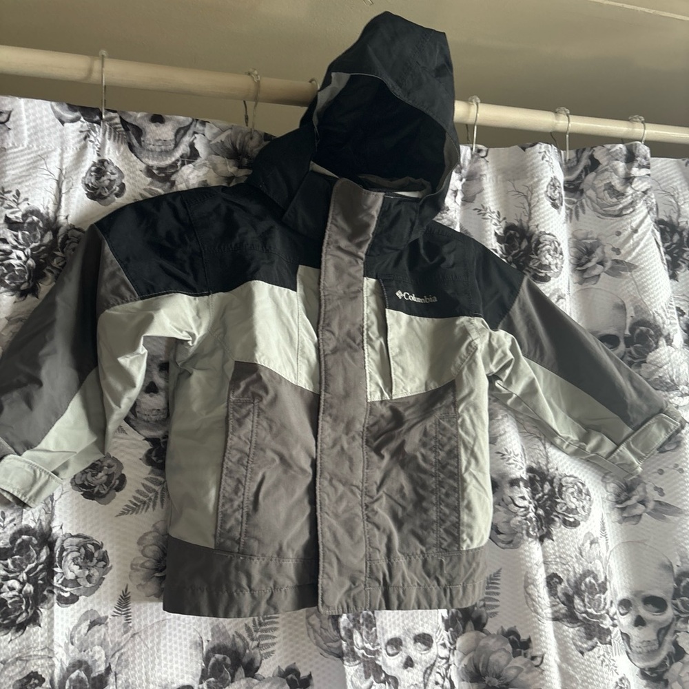 Columbia 3T snow jacket snowboarding skiing Kids' Black and Gray Raincoat